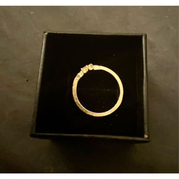 Pretty star SUN WHITE SAPPHIRE N RISE GOLD RING - Picture 4 of 5